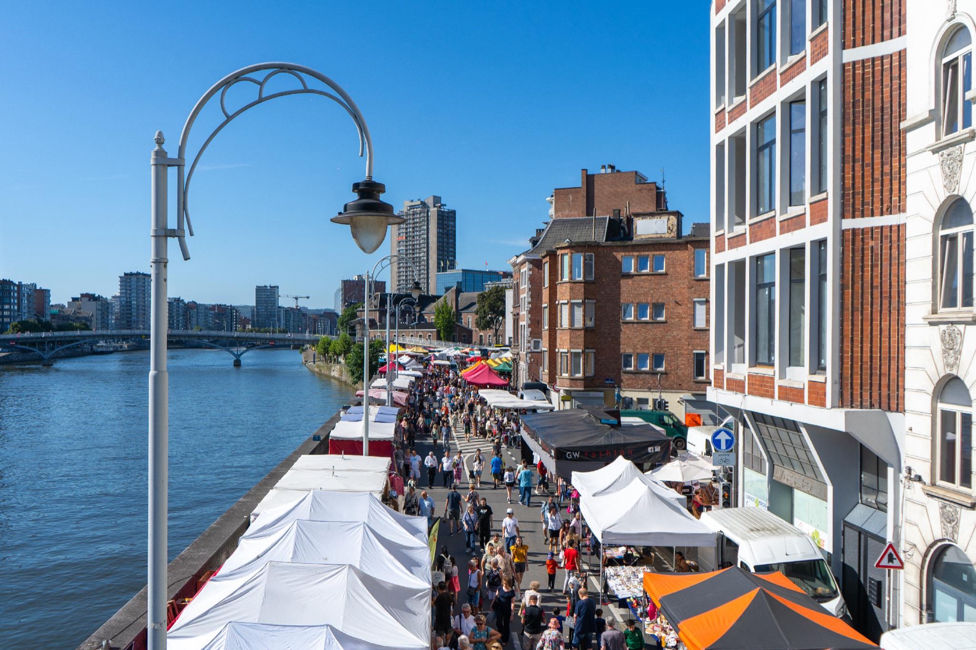 Marché de la Batte au bord de la Meuse, Liège